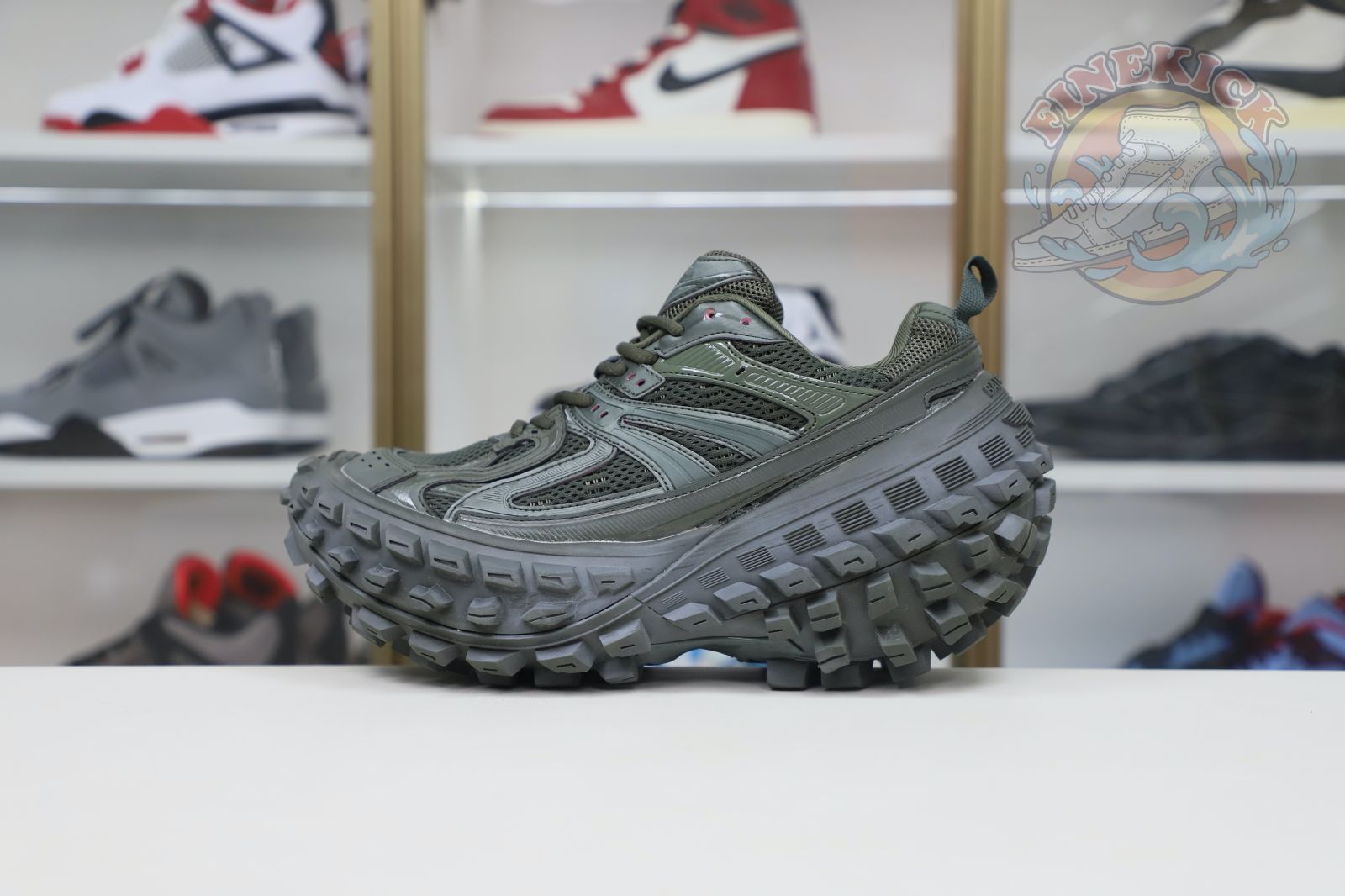 Balenciaga BLGA  Defender