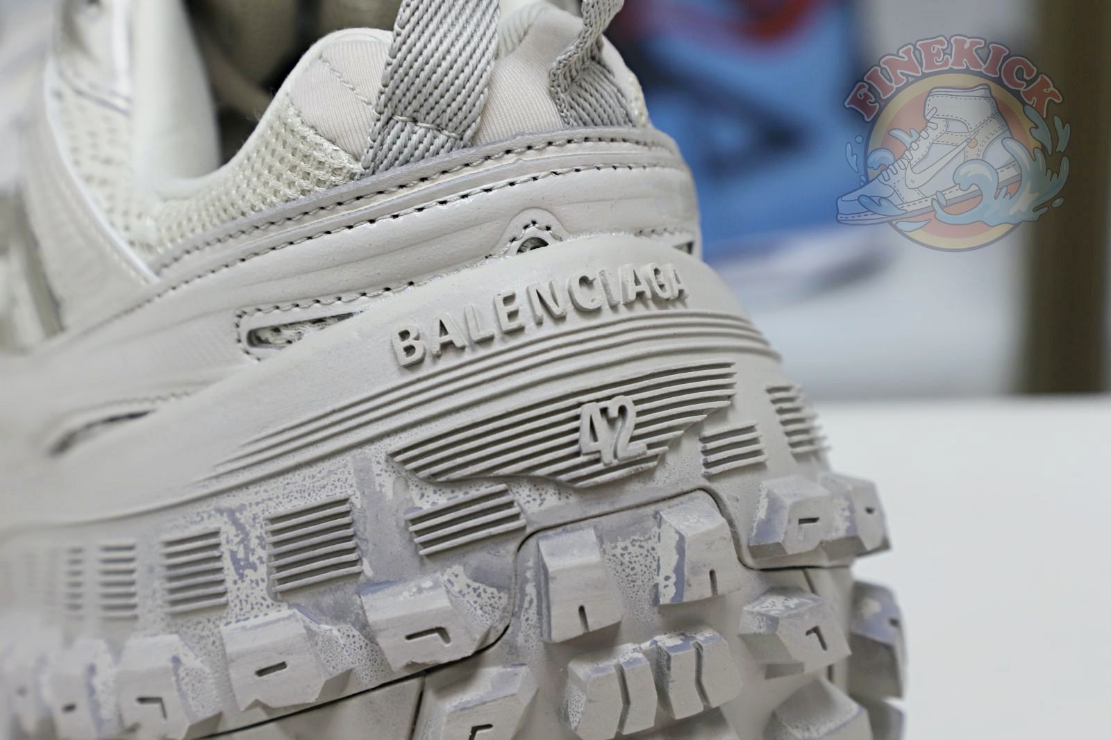 Balenciaga BLGA  Defender