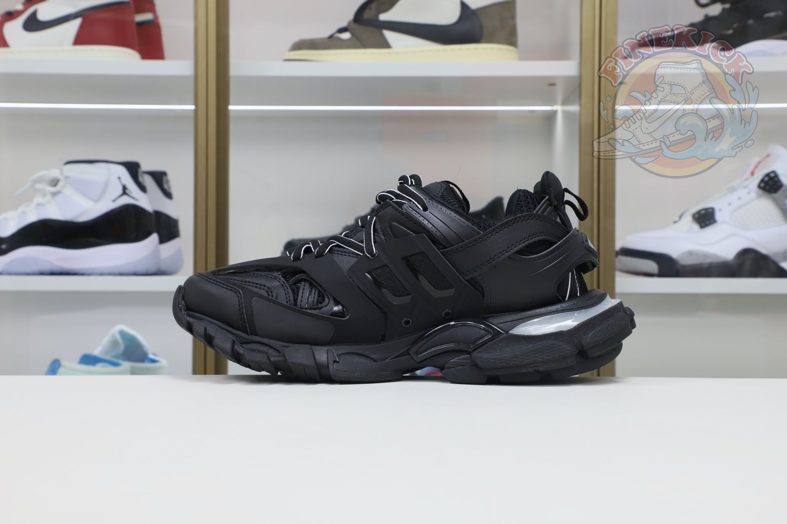 Balenciaga BLGA  Track(LED)