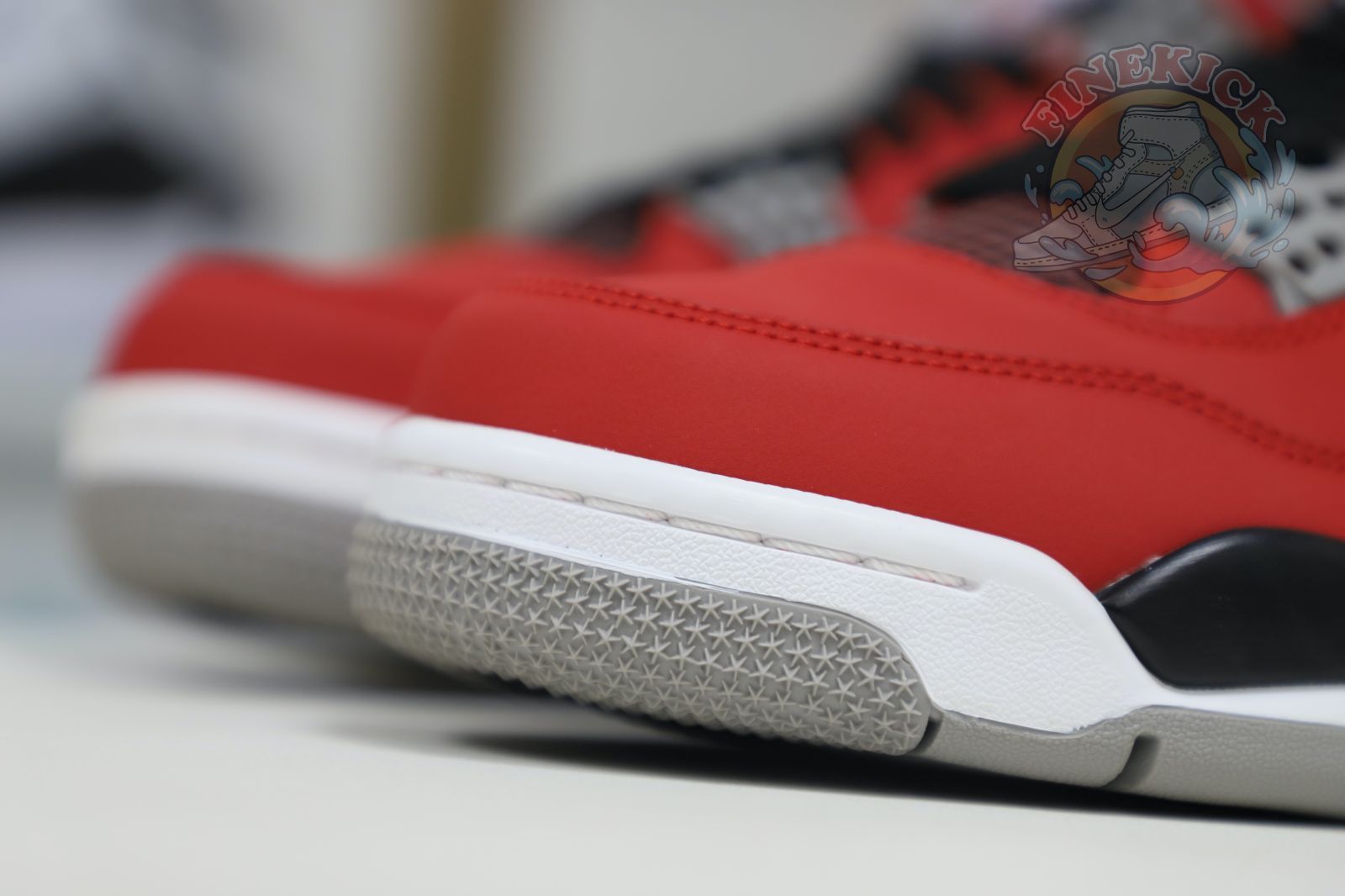 Air Jordan4 RetroToro Bravo