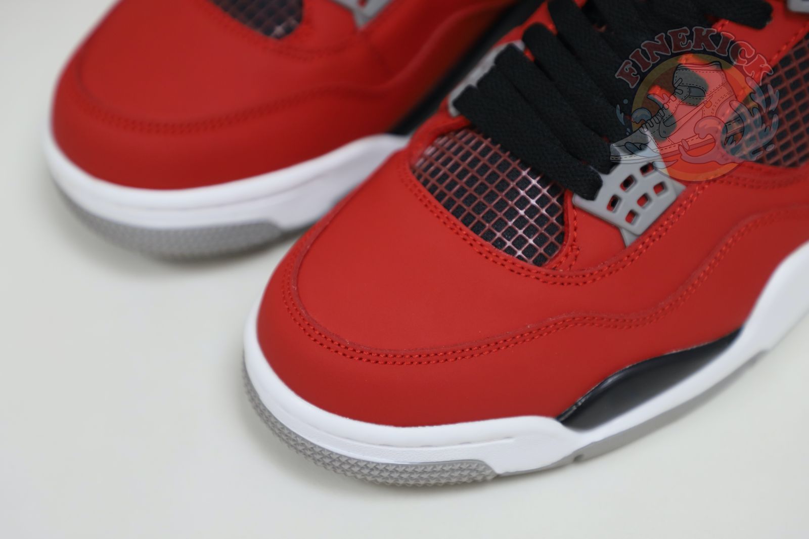 Air Jordan4 RetroToro Bravo