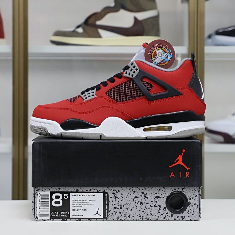 Air Jordan4 RetroToro Bravo