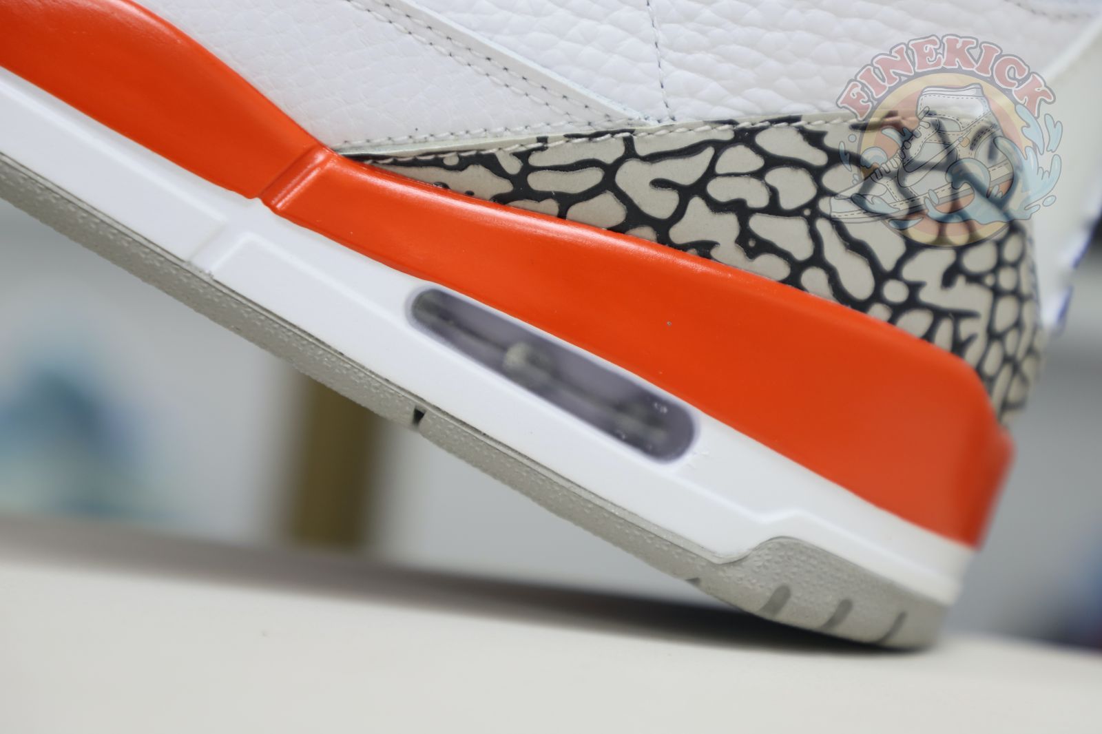 AIR JORDAN 3 RETRO 'KNICKS'