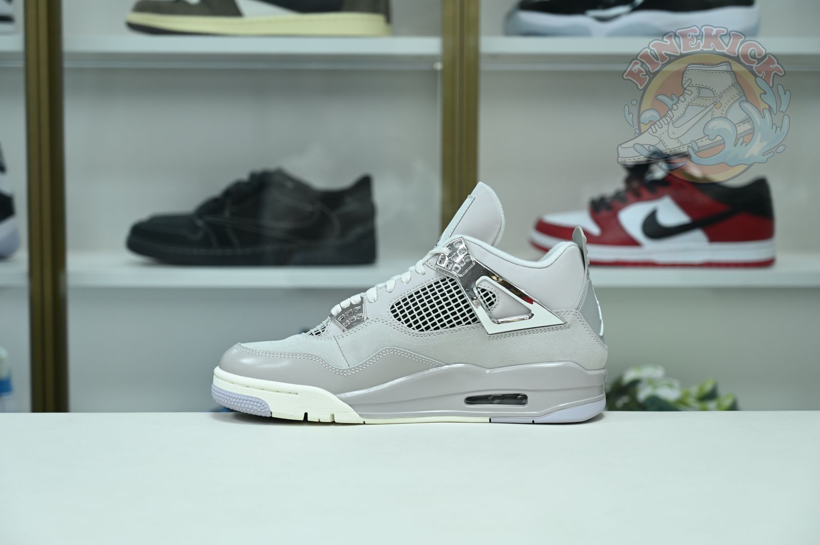 Air Jordan 4