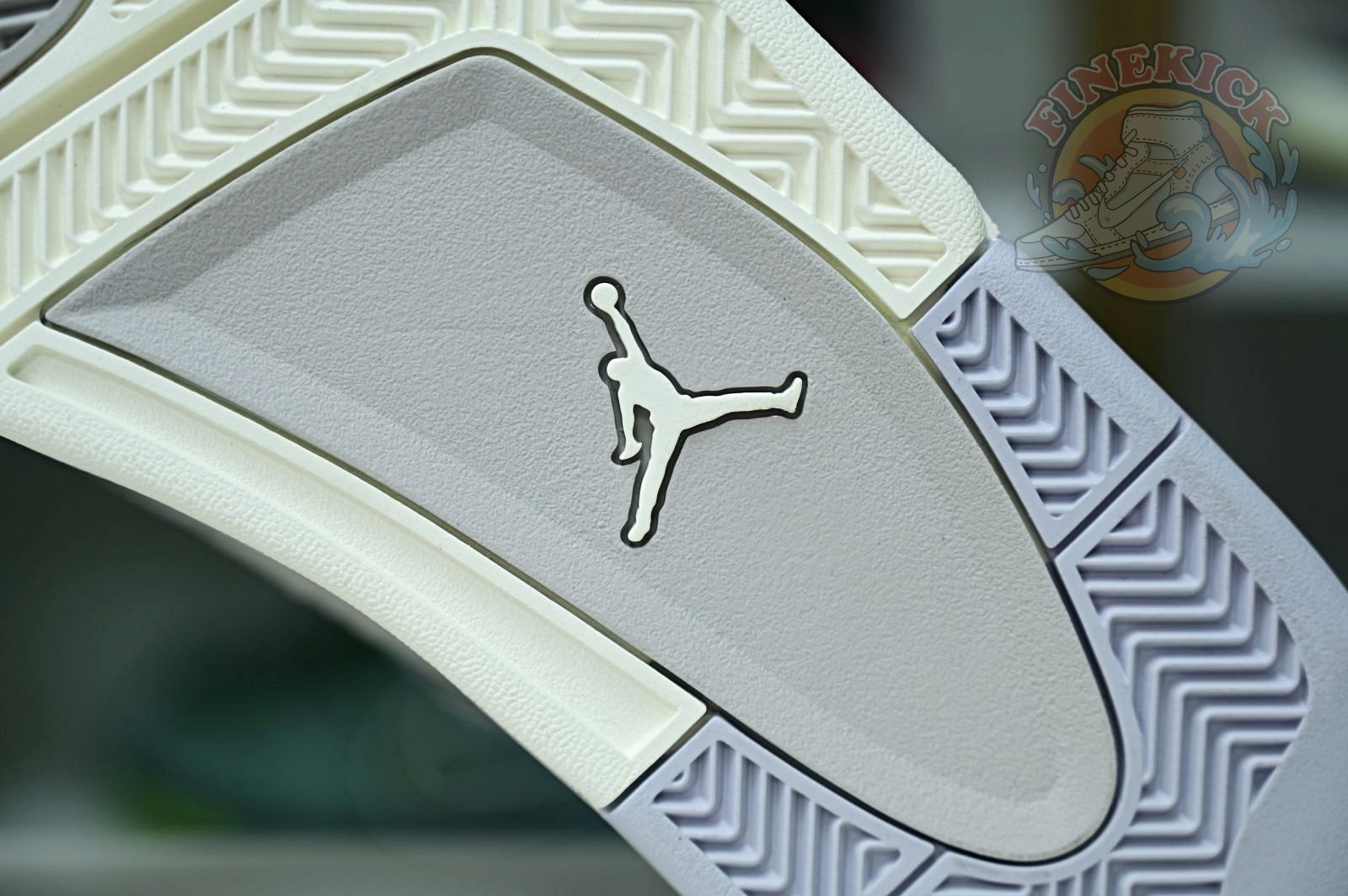 Air Jordan 4