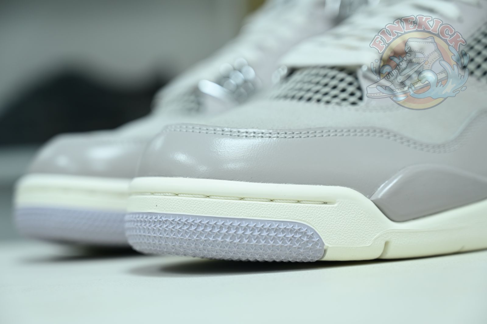 Air Jordan 4