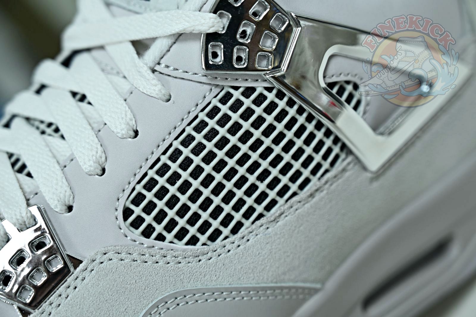 Air Jordan 4