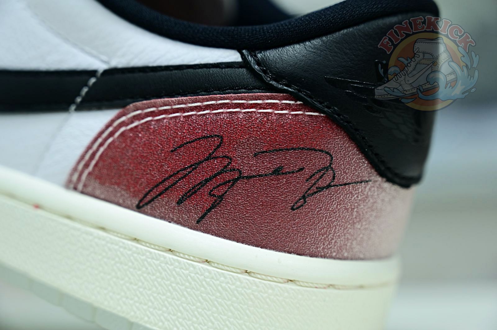 Trophy Room x Air Jordan1 Low OG