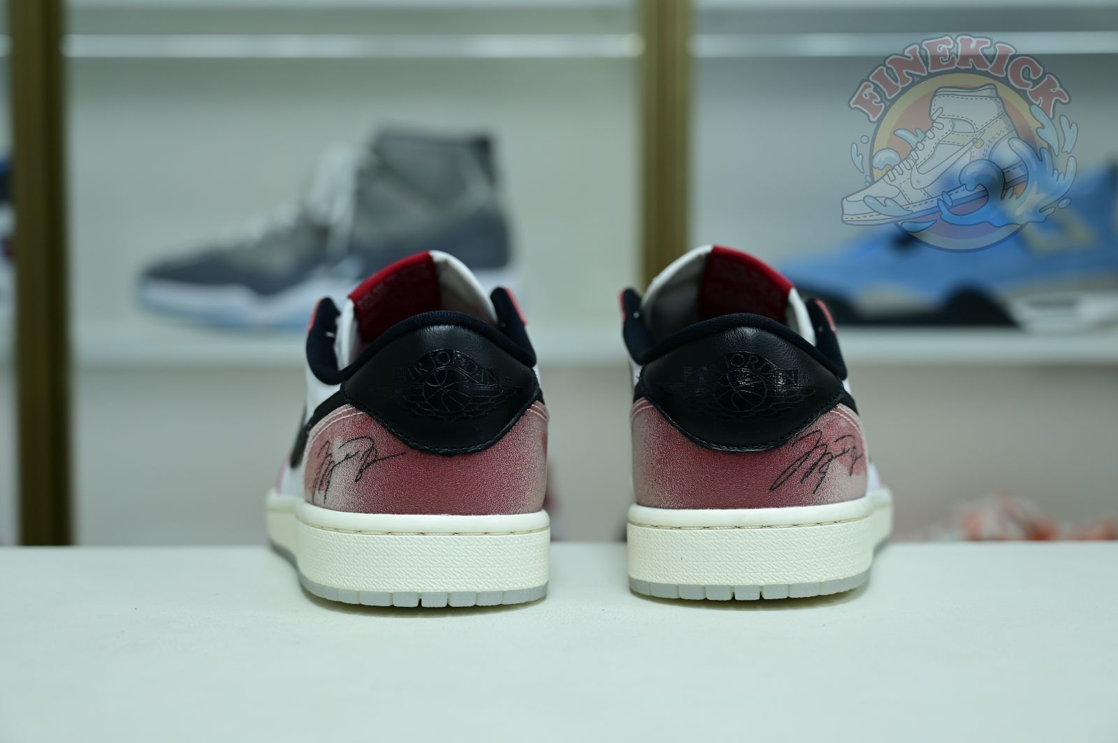 Trophy Room x Air Jordan1 Low OG