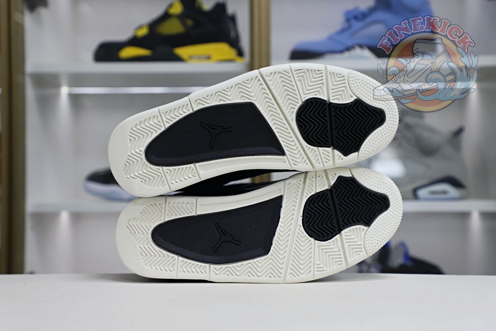 Air Jordan 4 retro ponyhair black