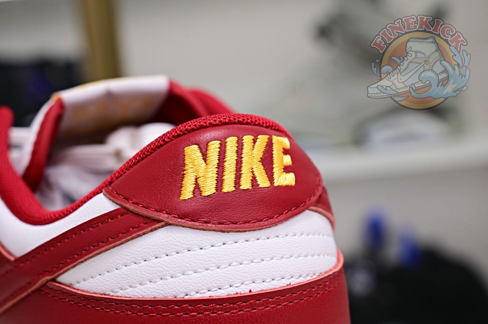 Nike Dunk Low Retro