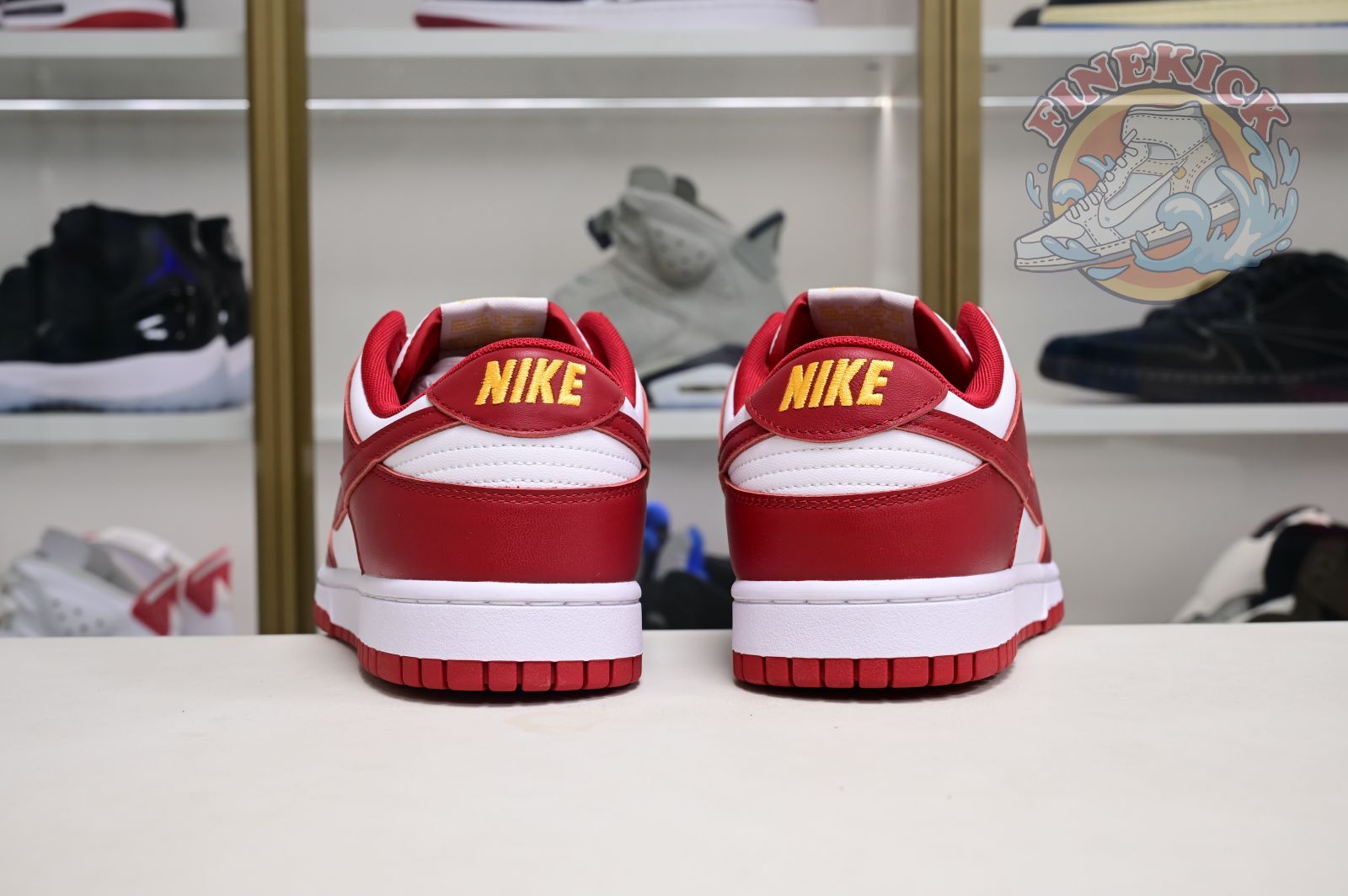 Nike Dunk Low Retro
