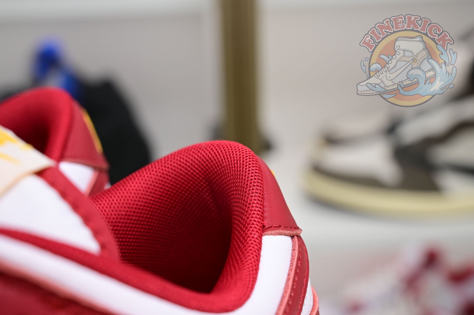 Nike Dunk Low Retro