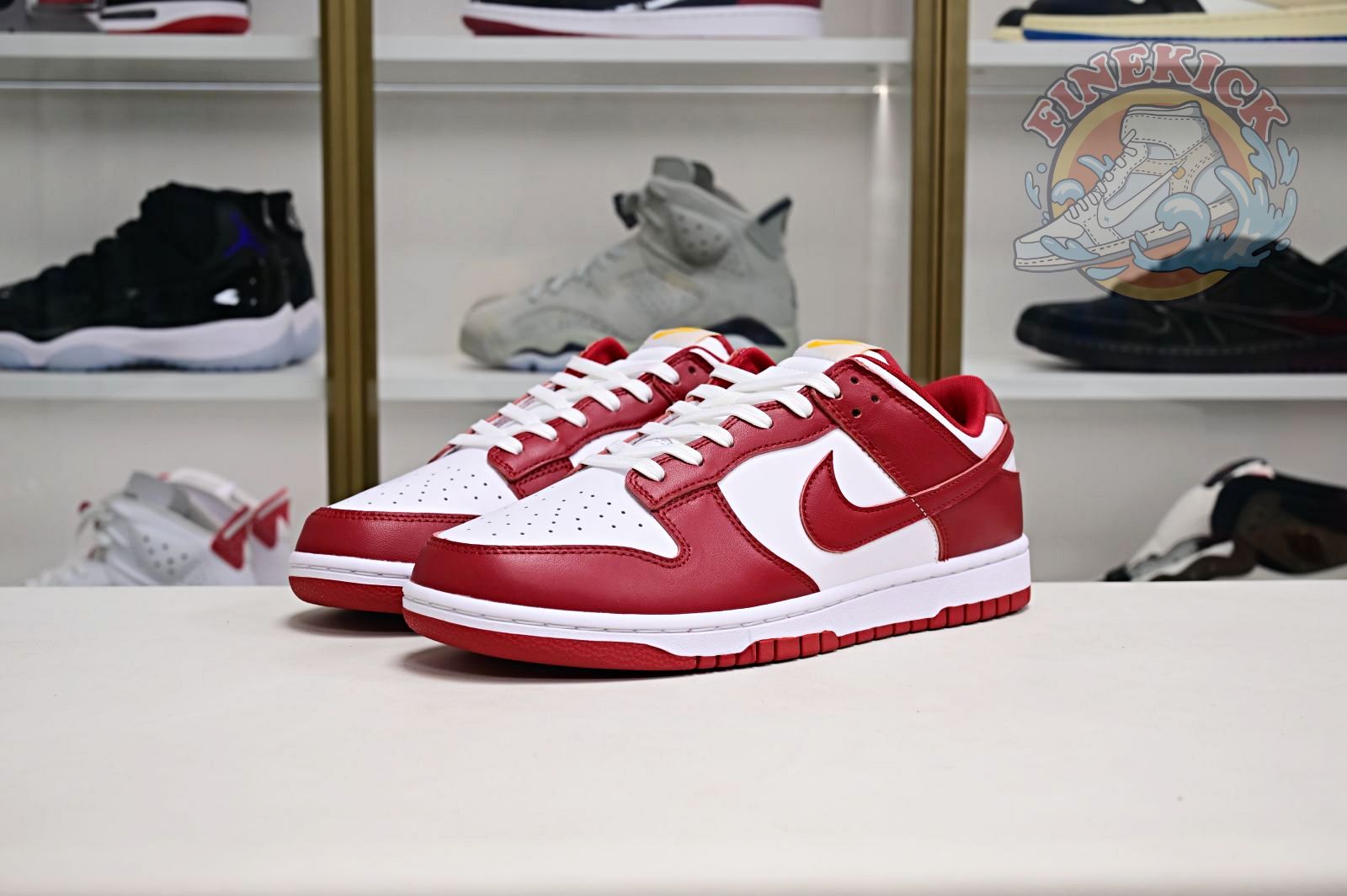 Nike Dunk Low Retro