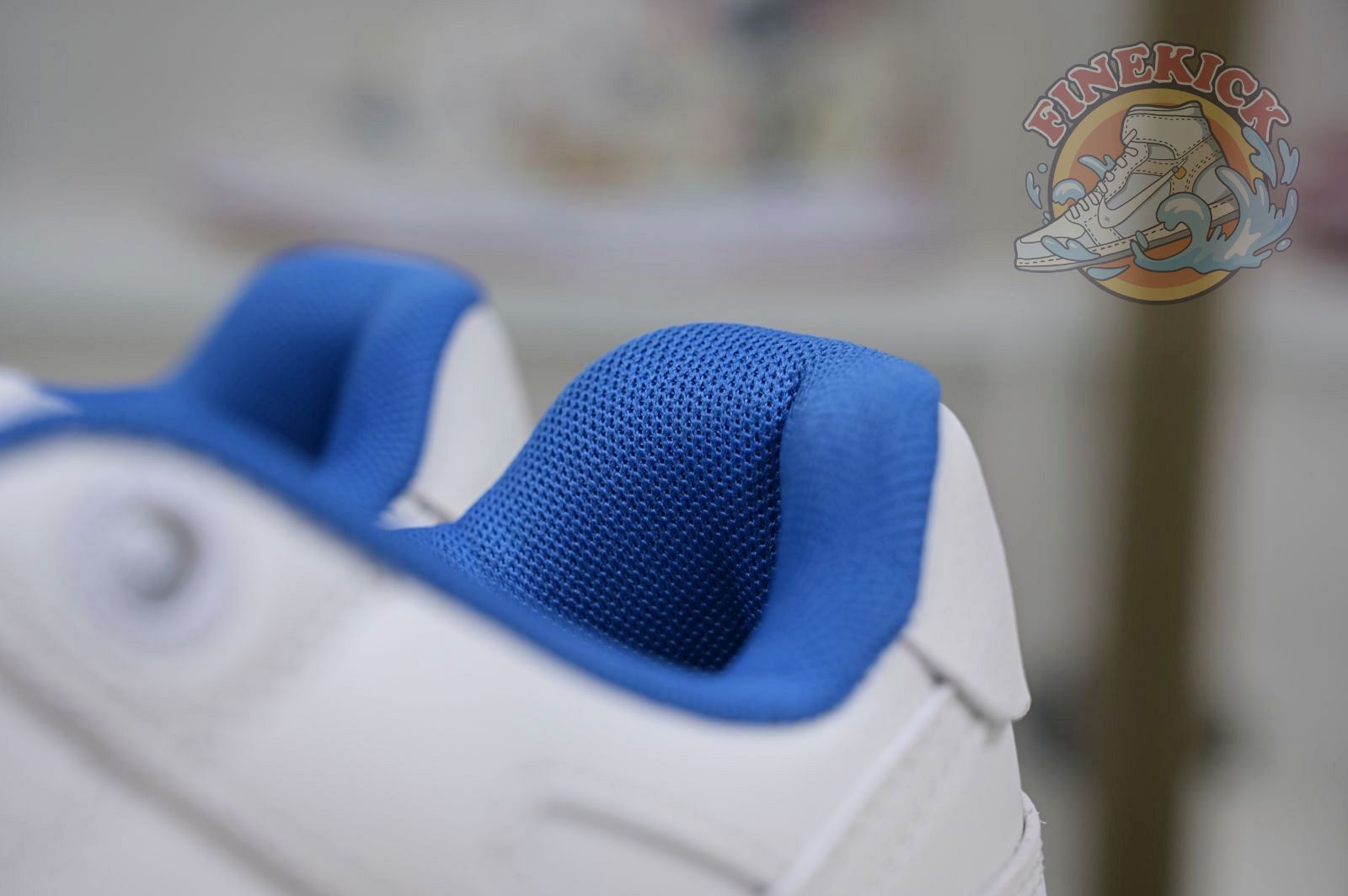 OFF-WHITE Ous Of Office