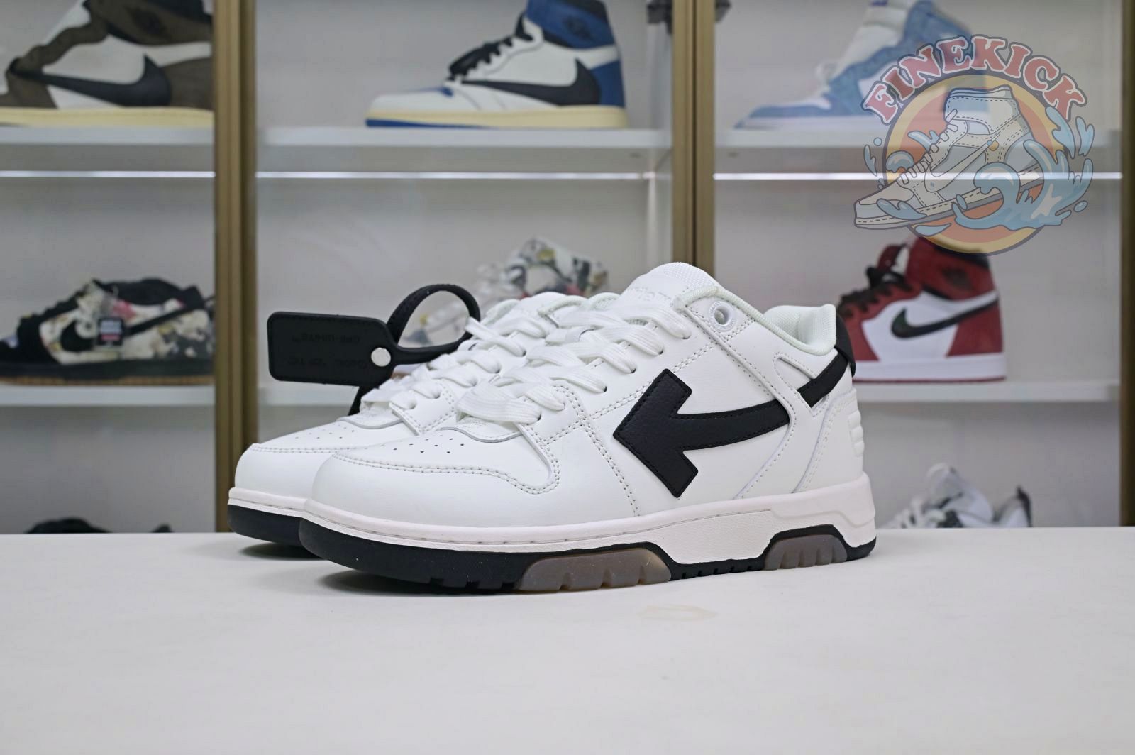 OFF-WHITE Ous Of Office