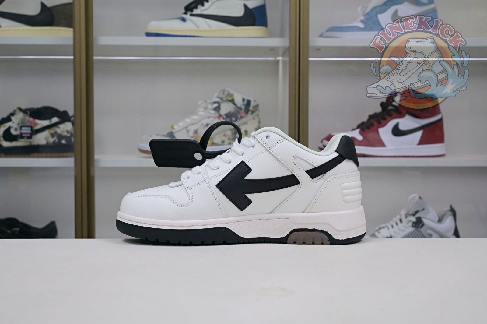 OFF-WHITE Ous Of Office