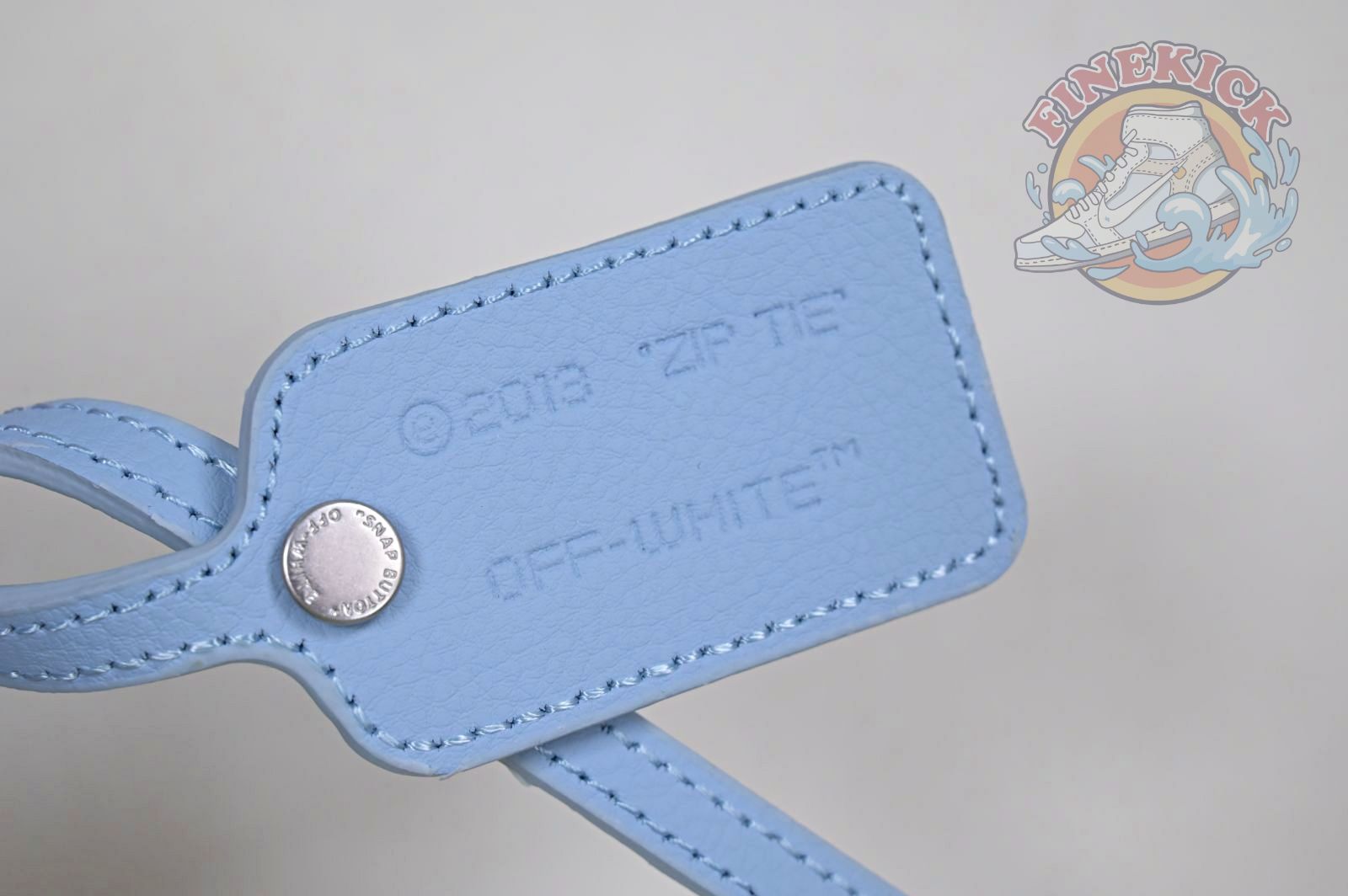 OFF-WHITE Ous Of Office