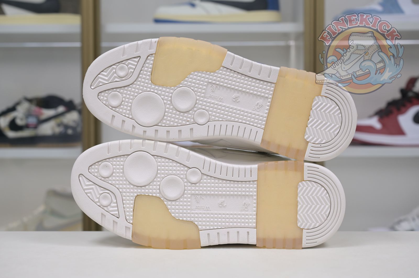 OFF-WHITE Ous Of Office