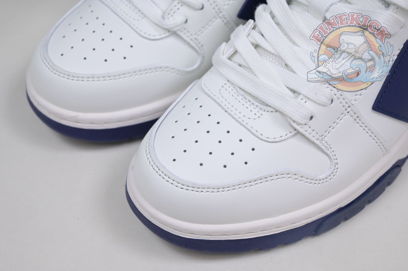 OFF-WHITE Ous Of Office