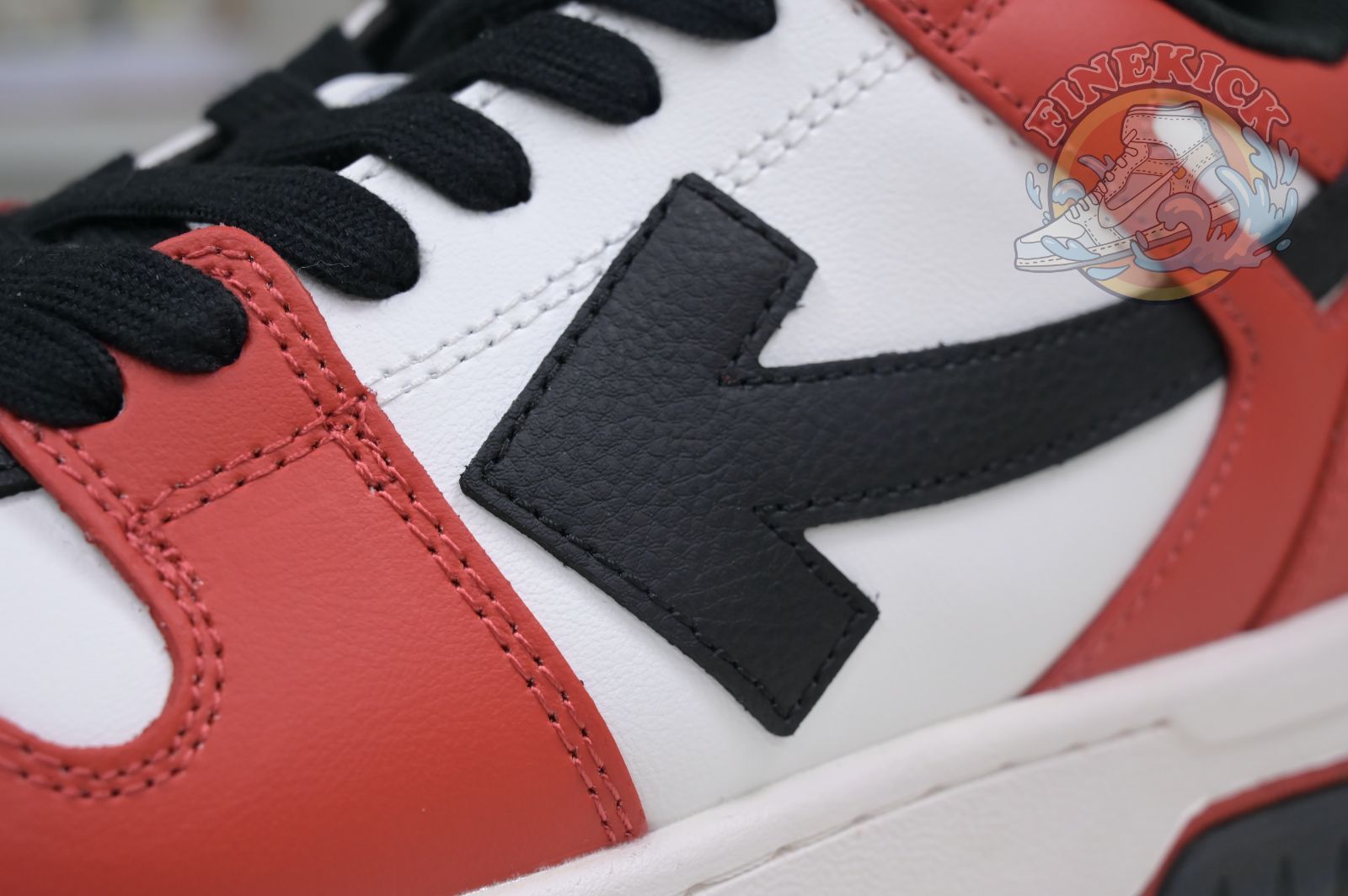 OFF-WHITE Ous Of Office