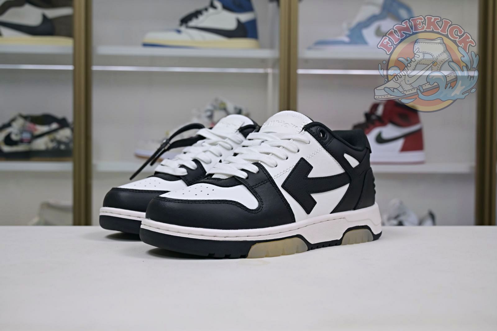 OFF-WHITE Ous Of Office