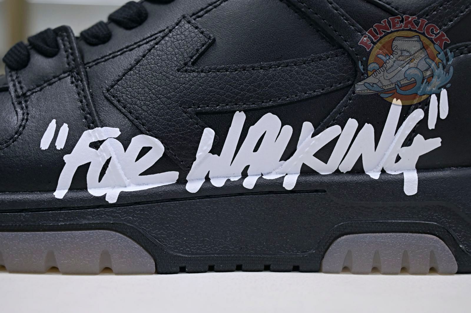 OFF-WHITE Ous Of Office