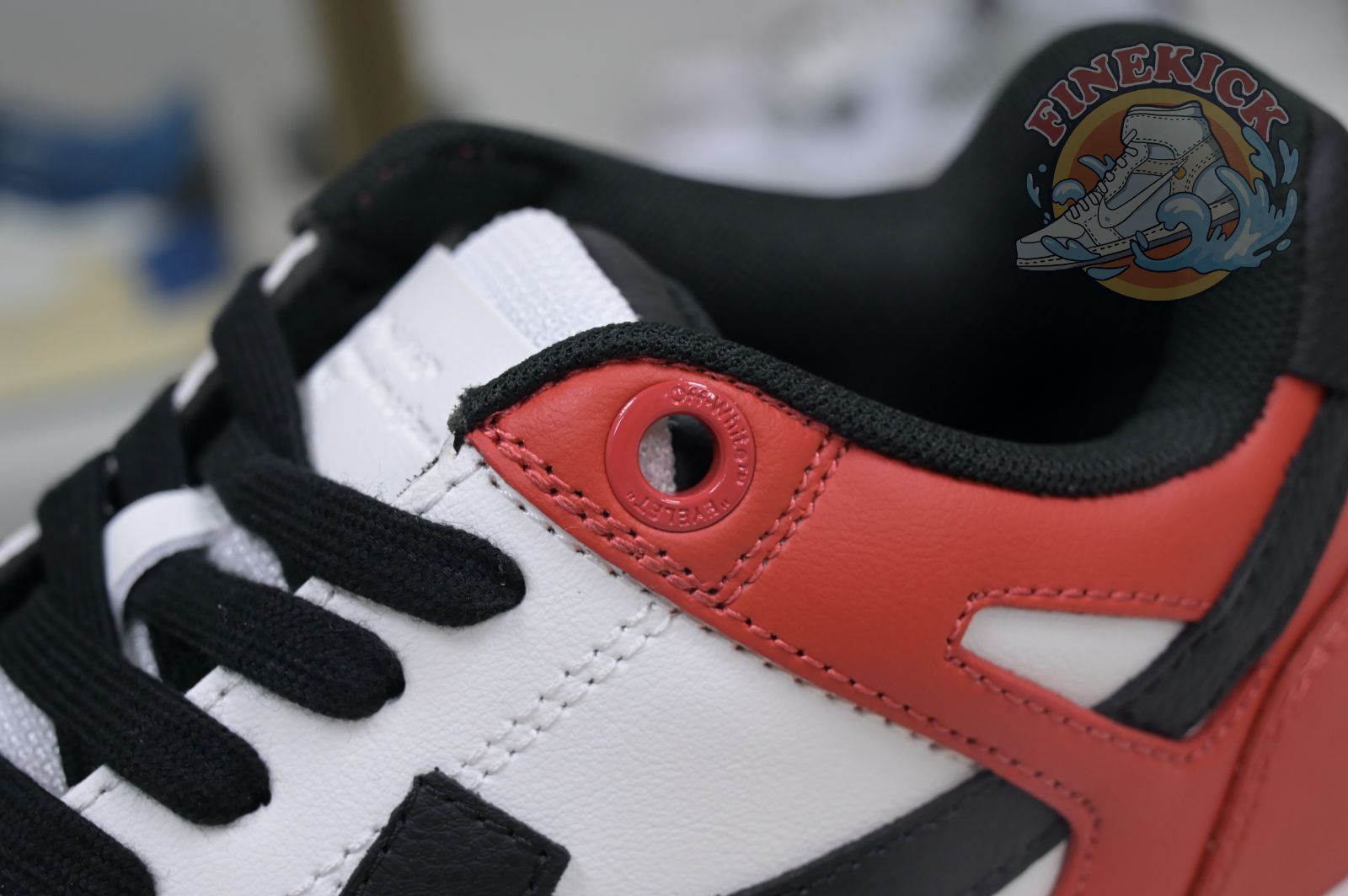 OFF-WHITE Ous Of Office