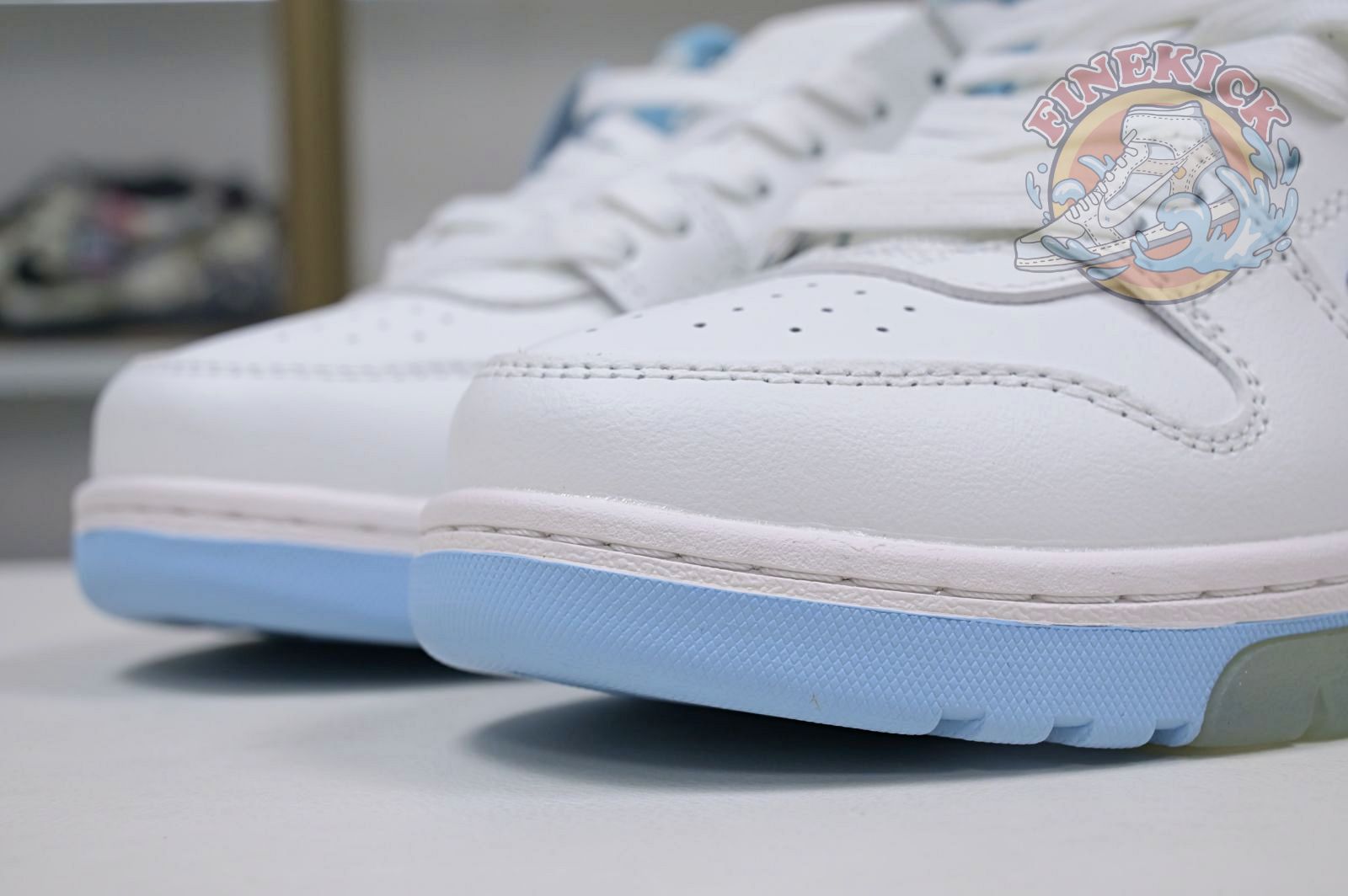 OFF-WHITE Ous Of Office