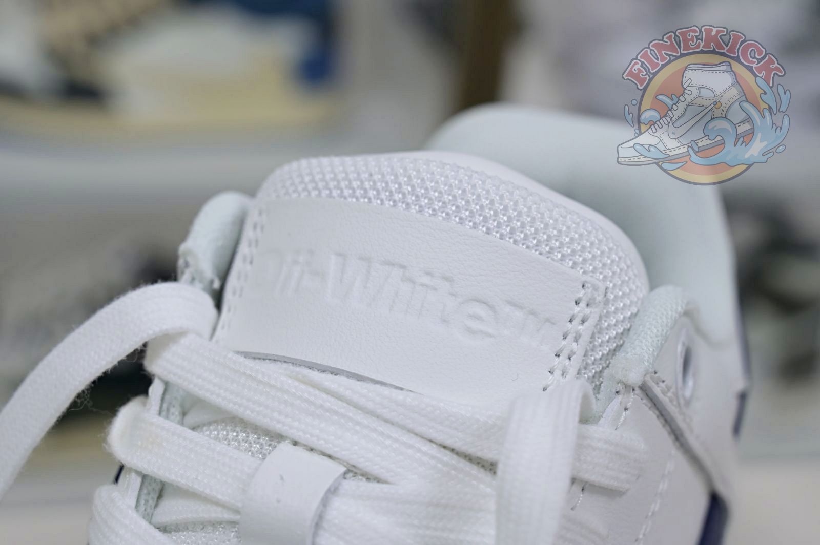 OFF-WHITE Ous Of Office