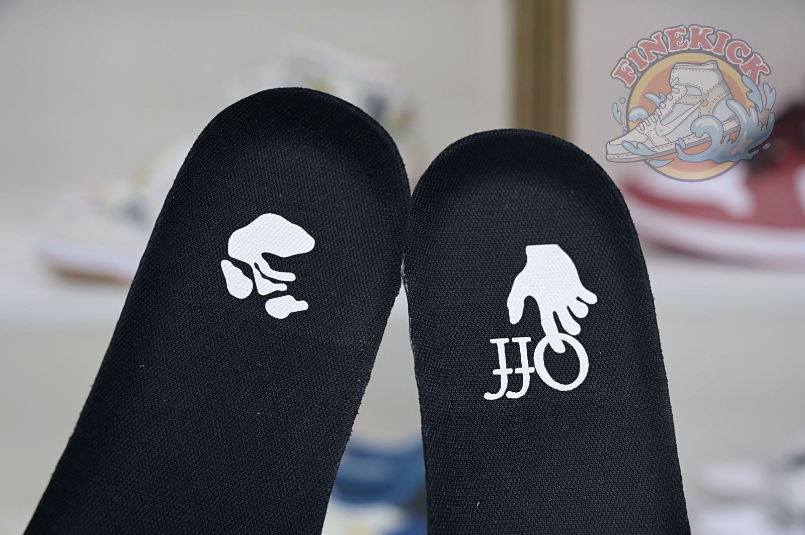 OFF-WHITE Ous Of Office