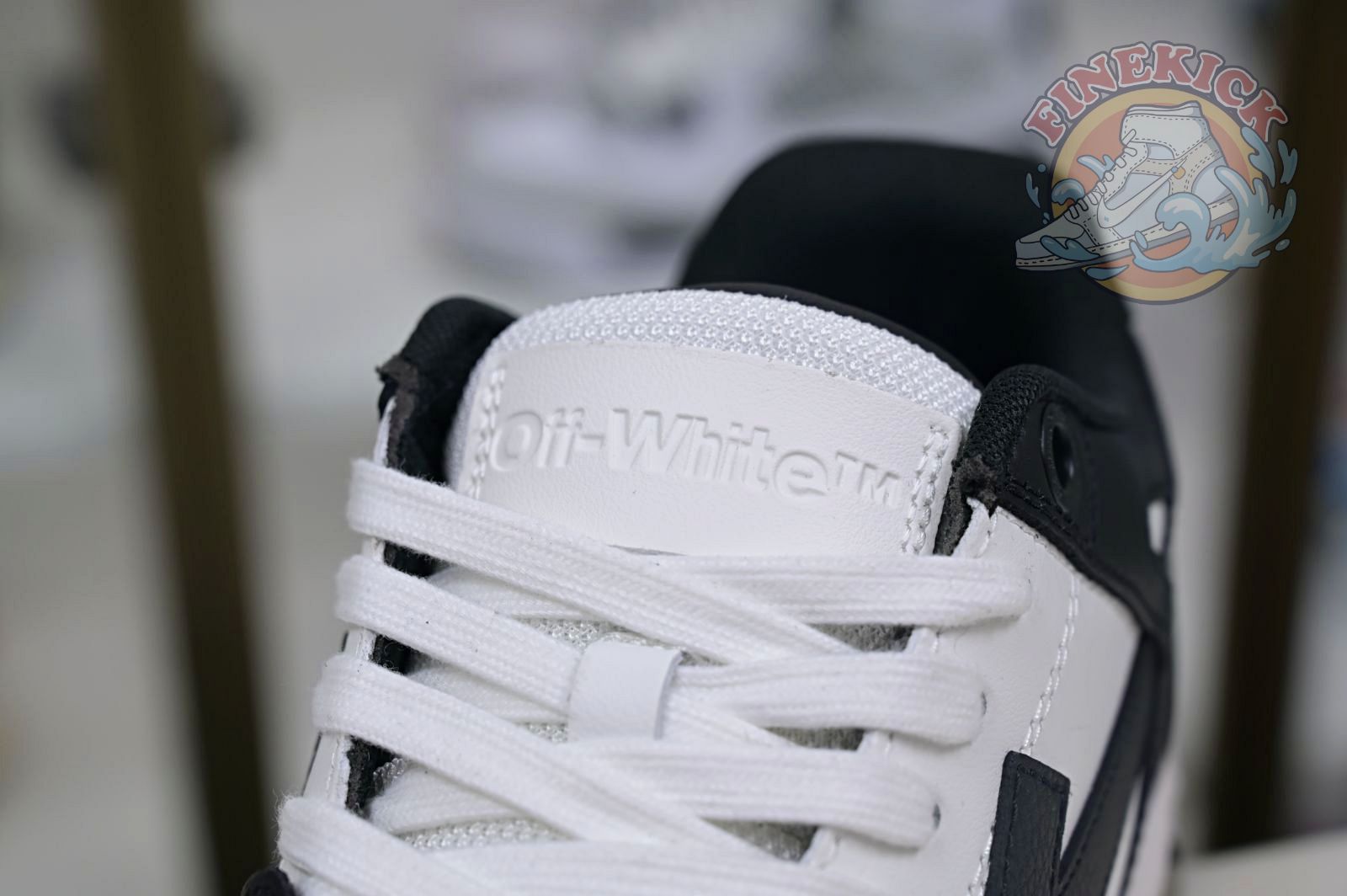 OFF-WHITE Ous Of Office