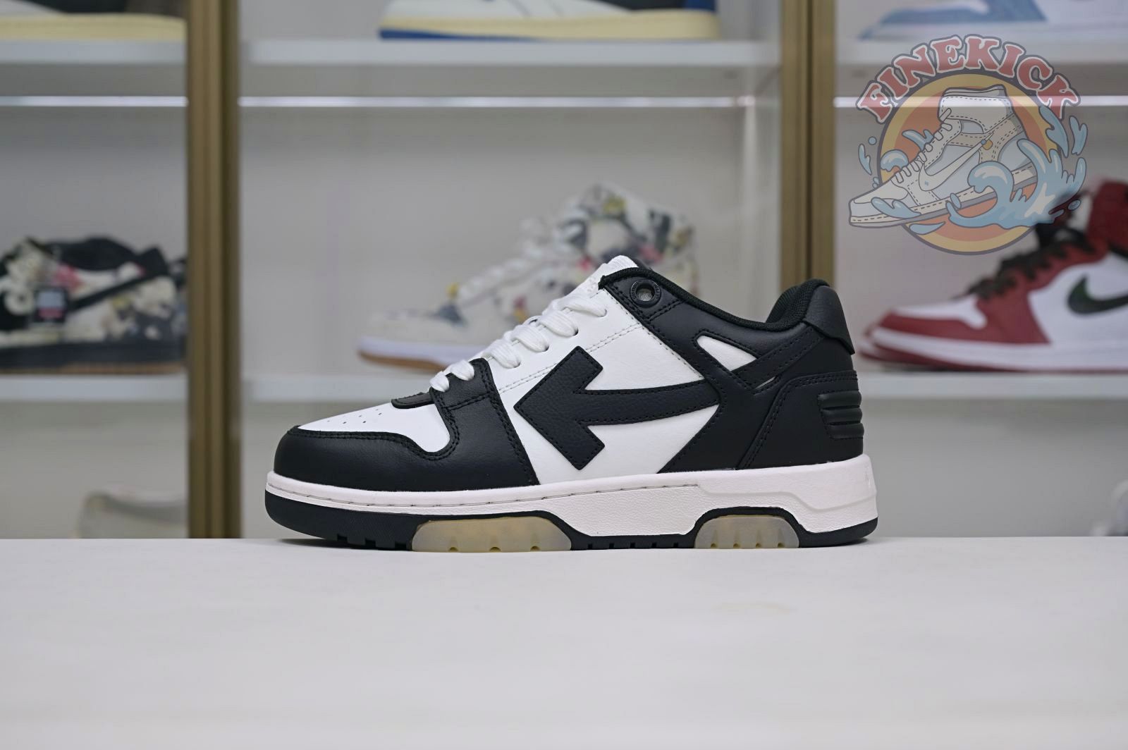 OFF-WHITE Ous Of Office