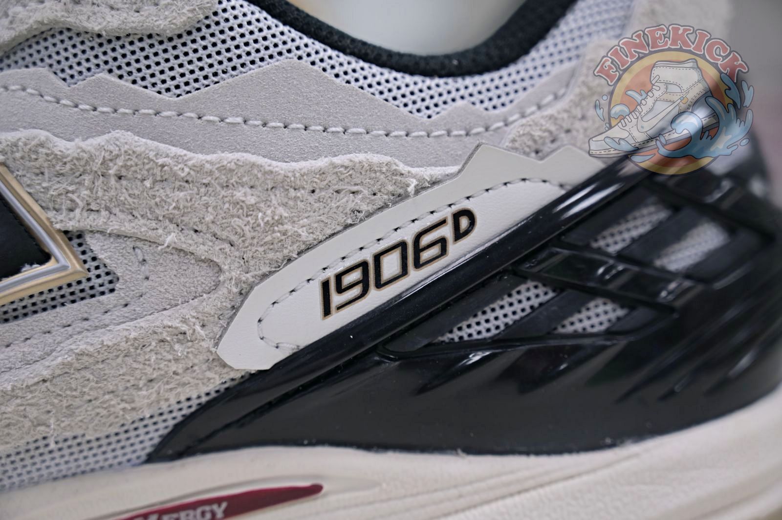 New Balance NB 1906R