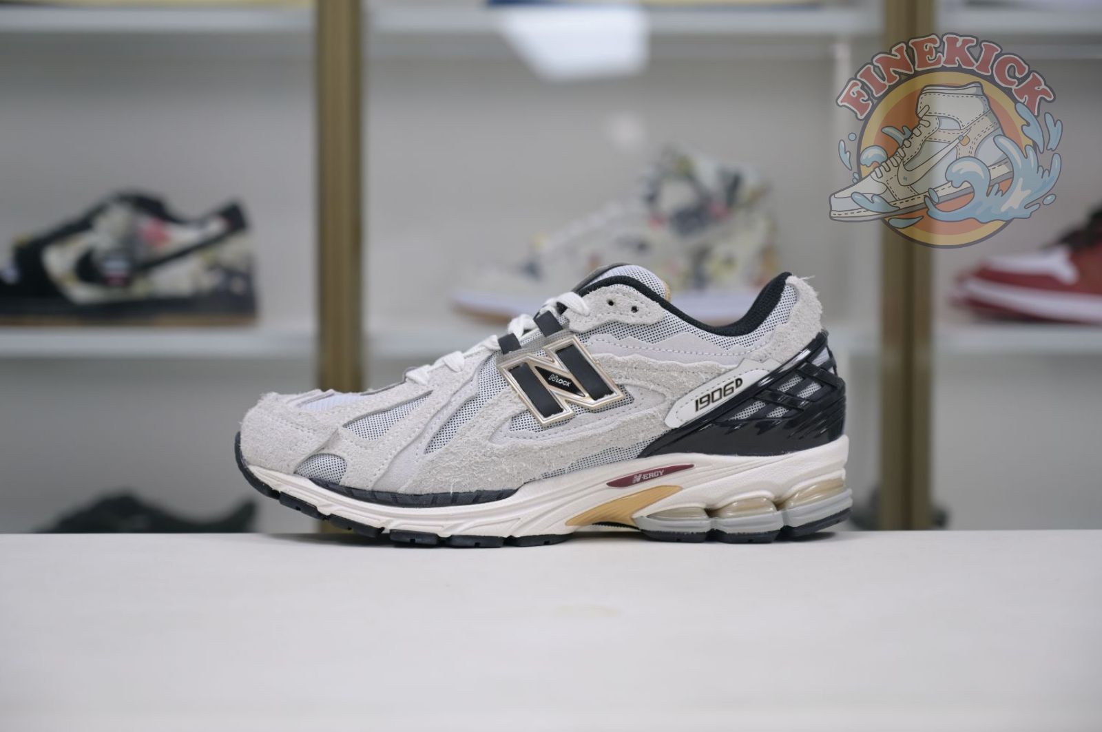 New Balance NB 1906R