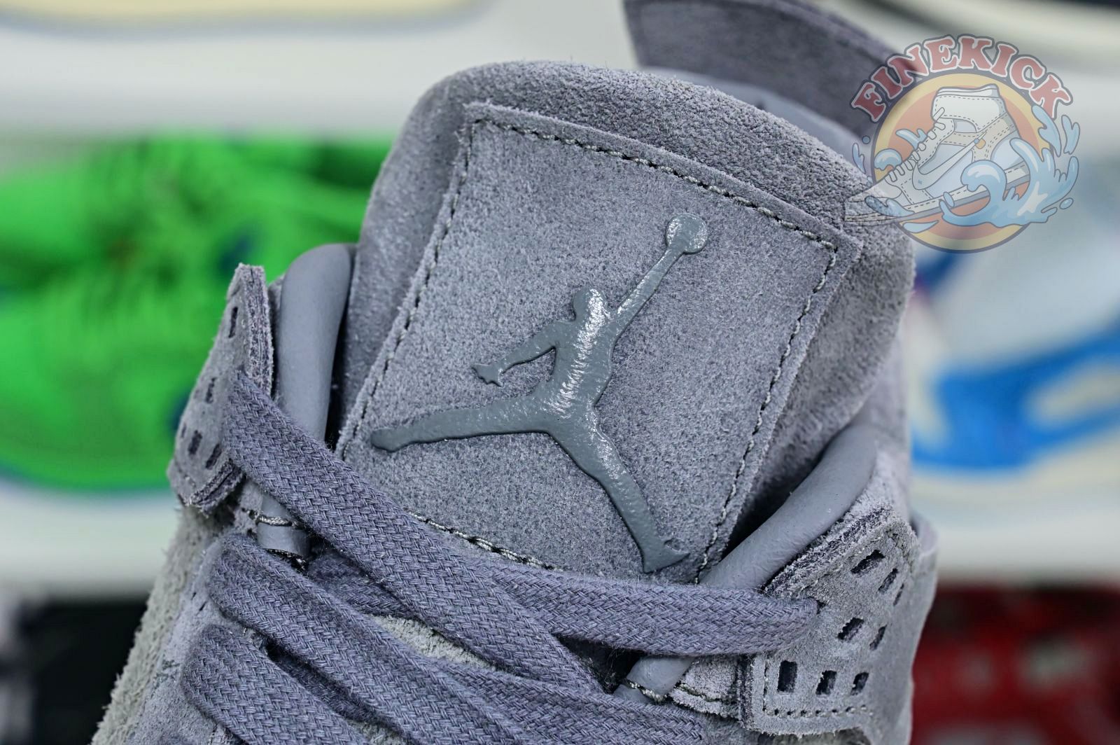 Air Jordan 4 retro kaws