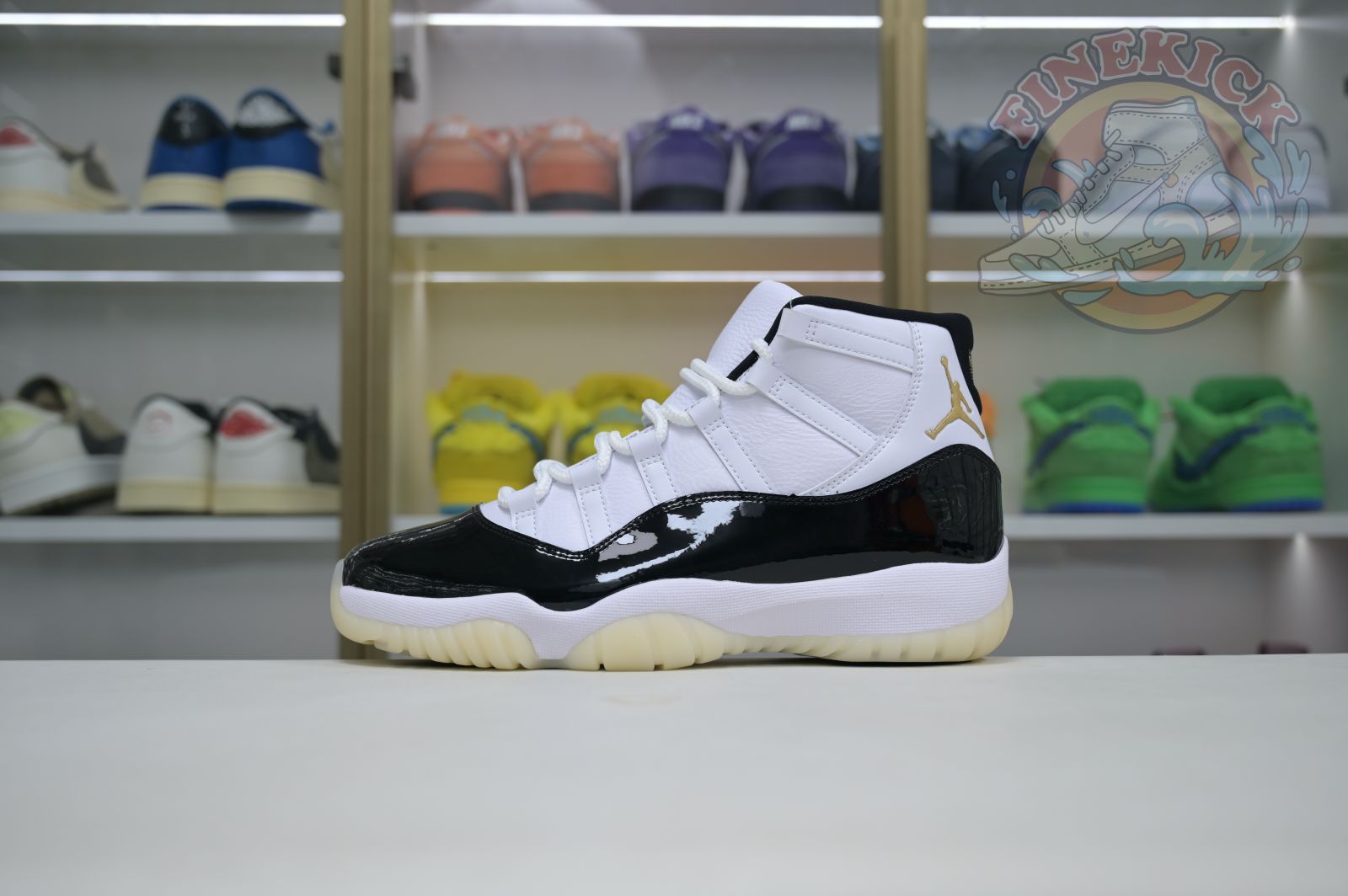 Air Jordan 11