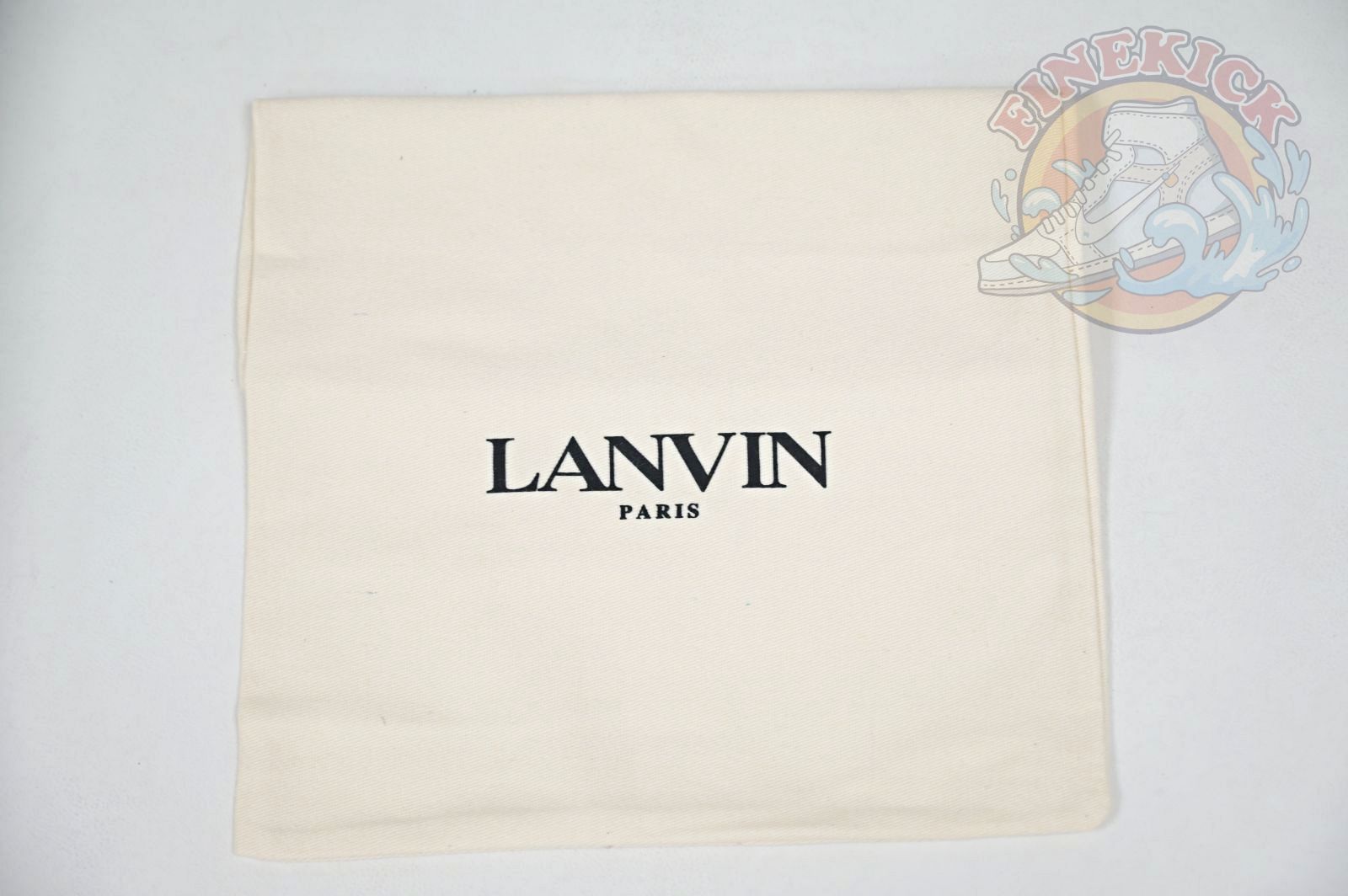 Lanv*n  Curb