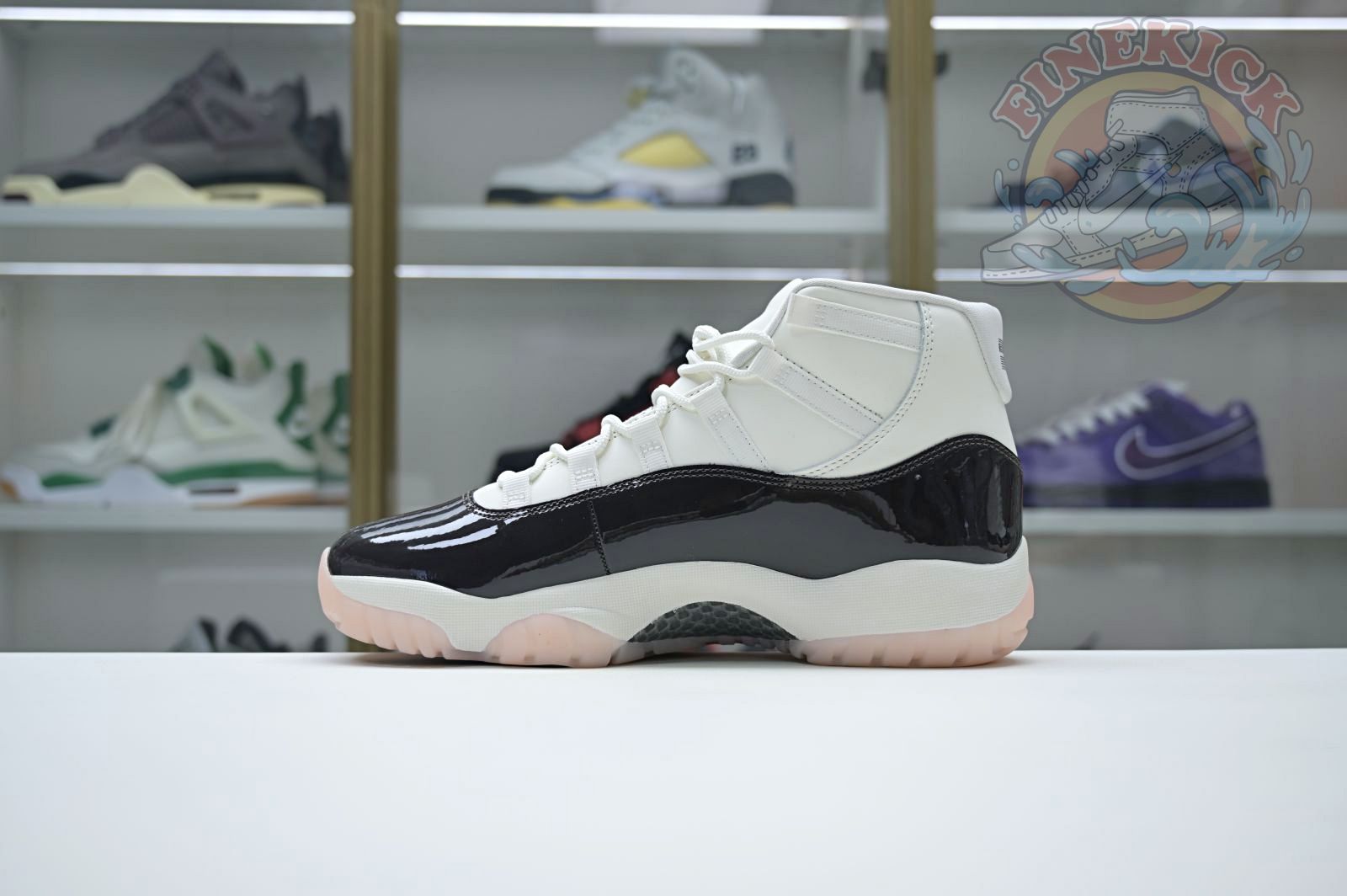 Air Jordan 11