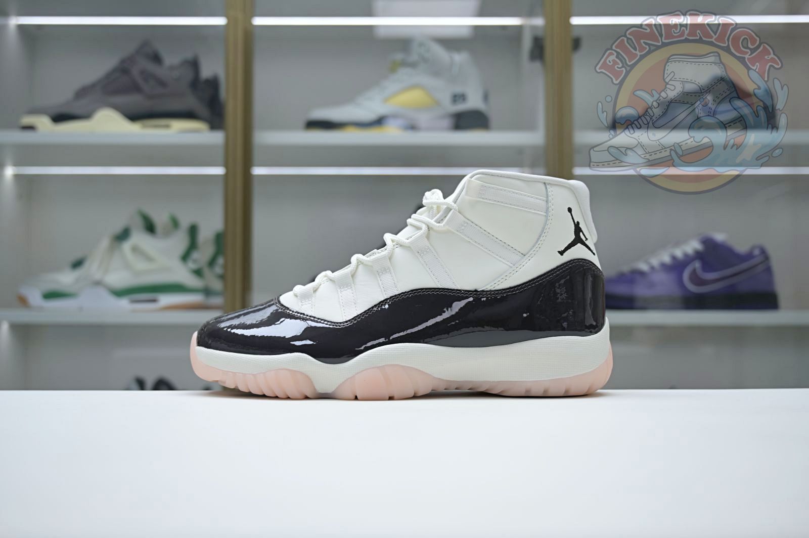 Air Jordan 11