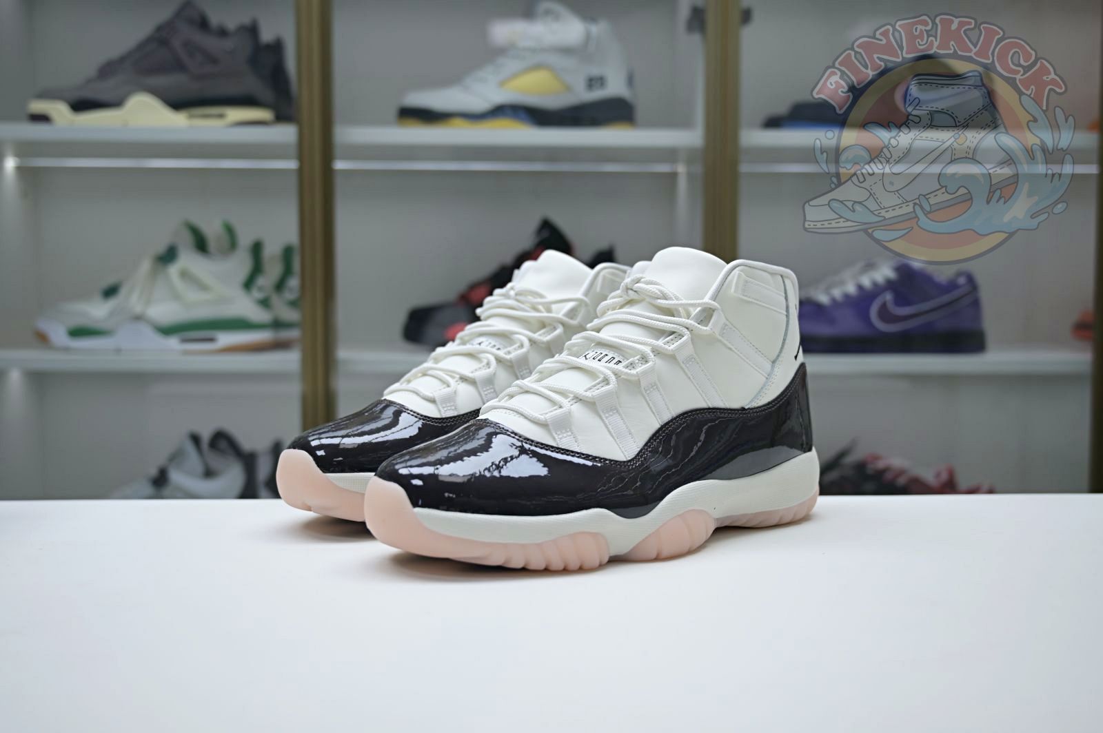 Air Jordan 11