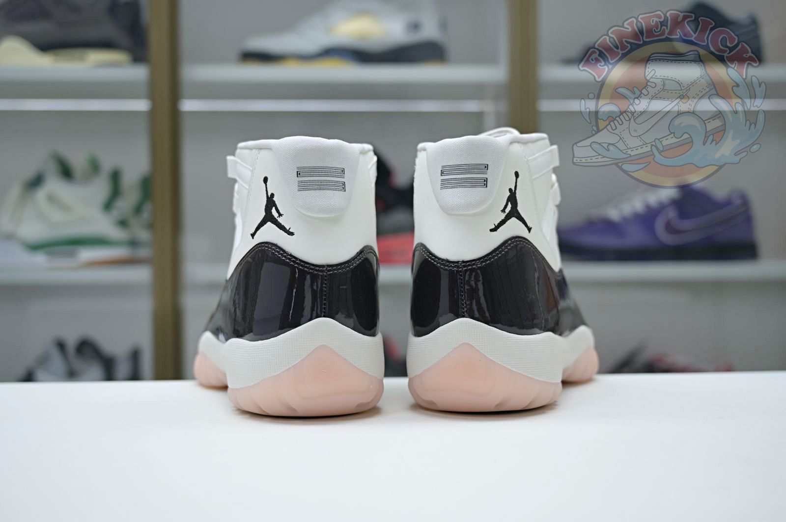 Air Jordan 11