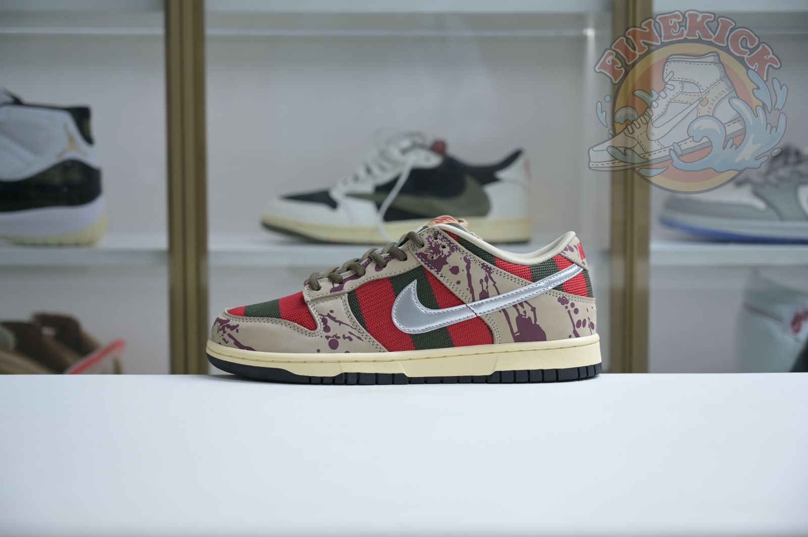 Nike Dunk SB Low Freddy Krueger