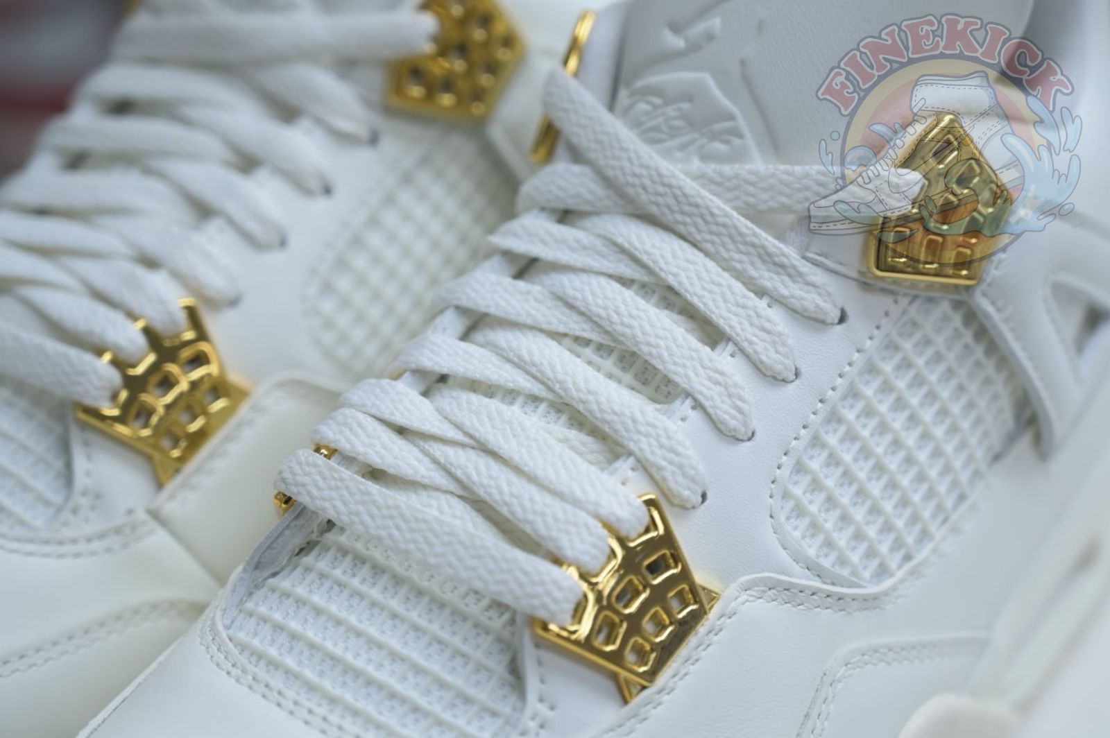 Air Jordan 4