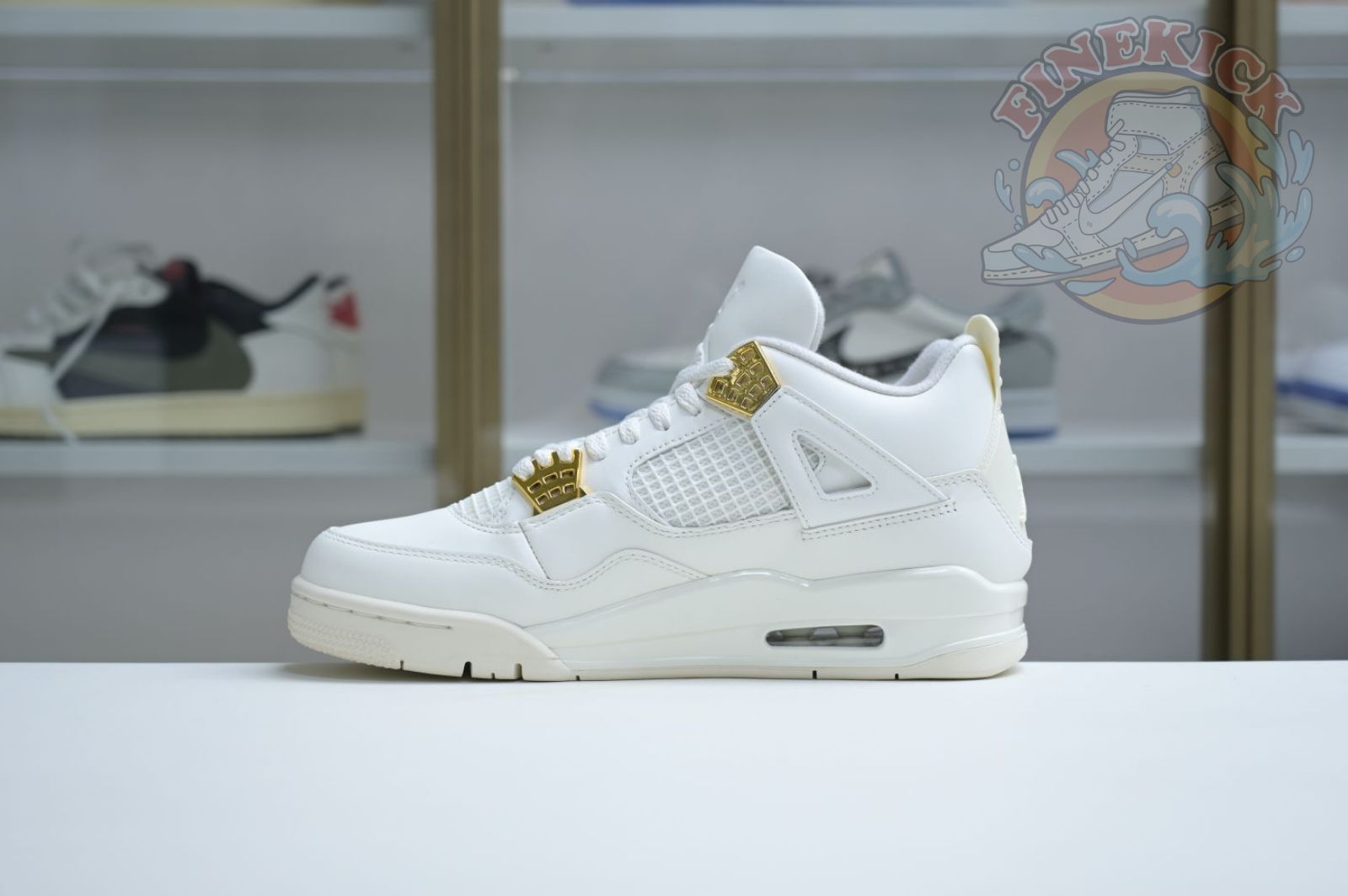 Air Jordan 4