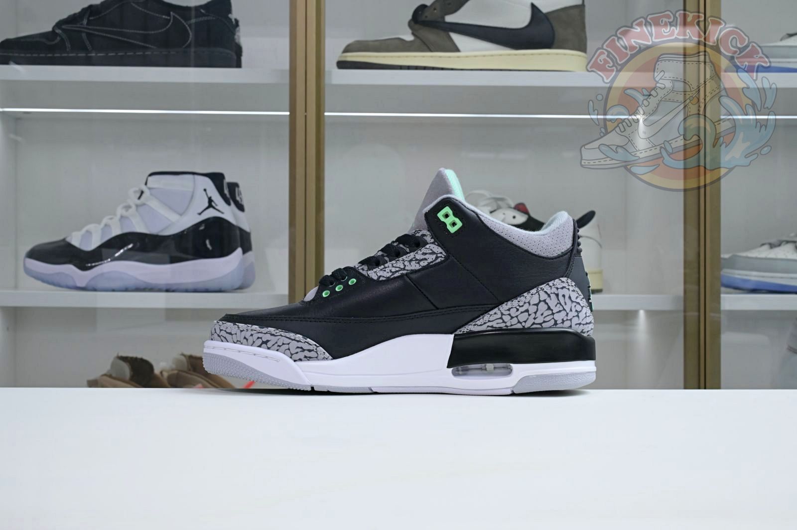 Air Jordan 3 Green Glow