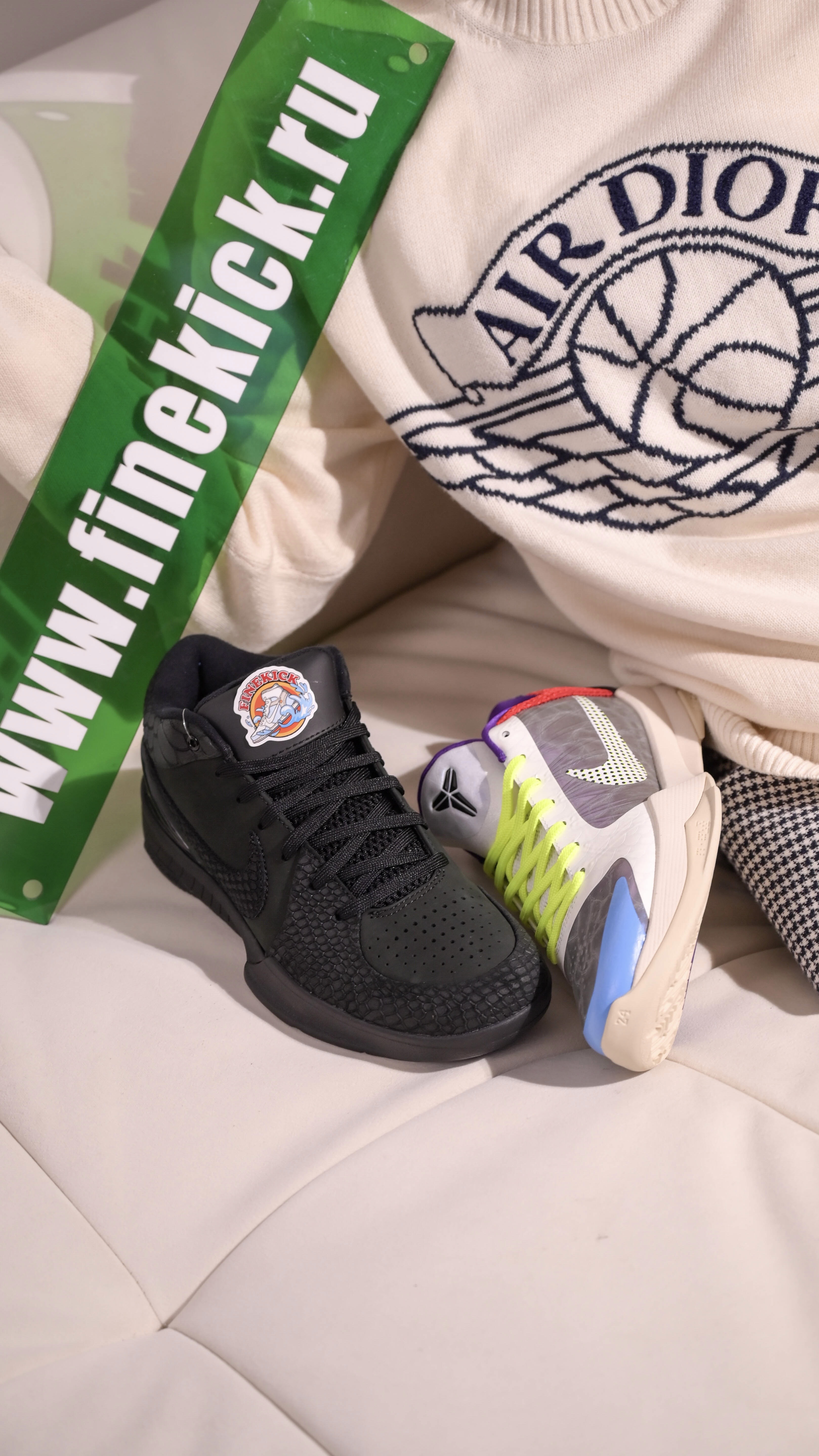 FIREEE!!COP ONE PAIR RIGHT NOW