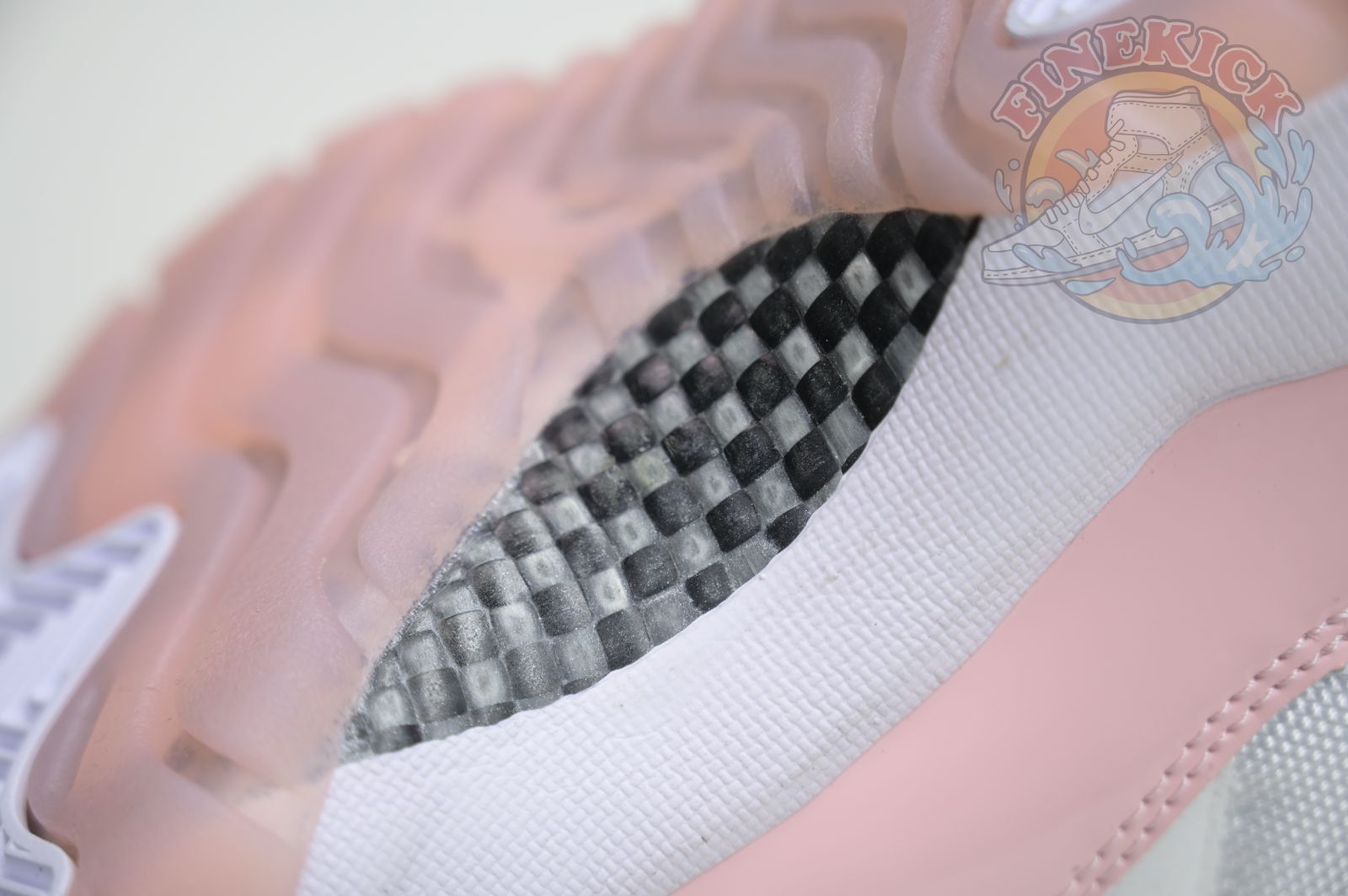 Air Jordan 11 Low WMNS