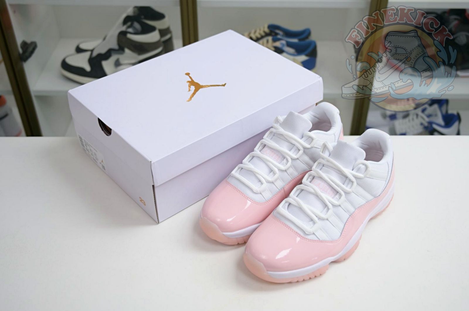 Air Jordan 11 Low WMNS