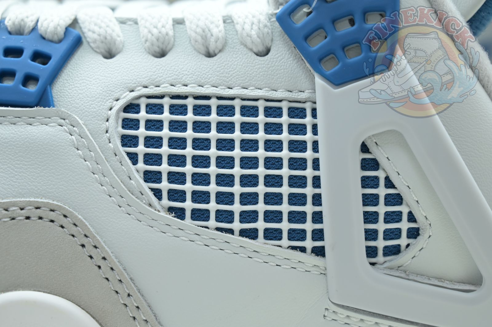 Air Jordan 4